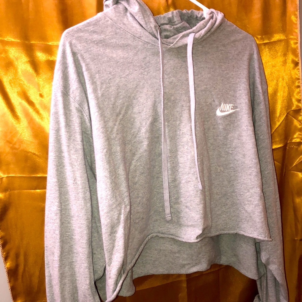XL Nike Long Sleeve Cropped Jacket